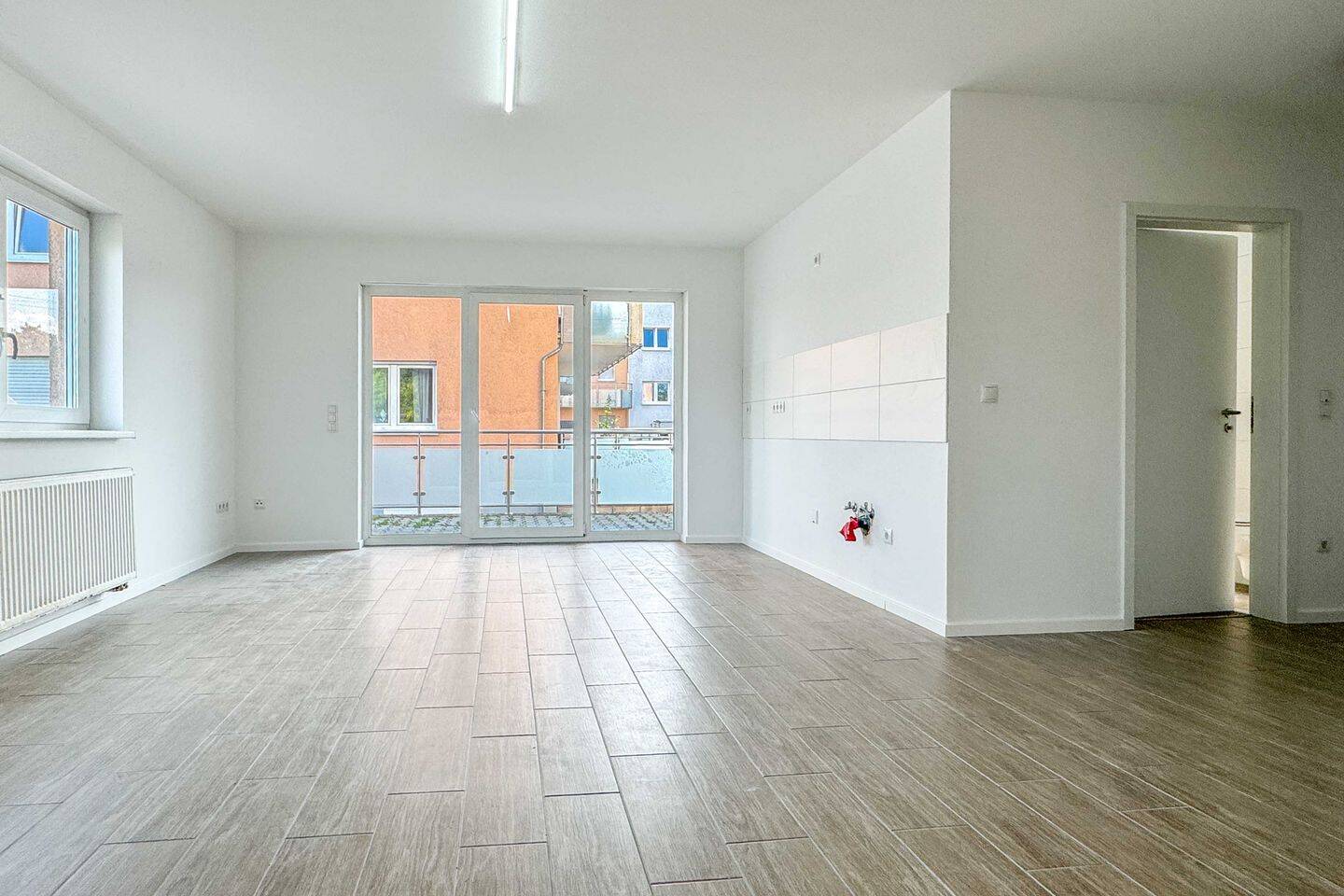 Frisch renovierte und bezugsfreie 3-Zi.-Whg. mit Balkon in ruhiger Lage von Koblenz-Wallersheim, 56070 Koblenz