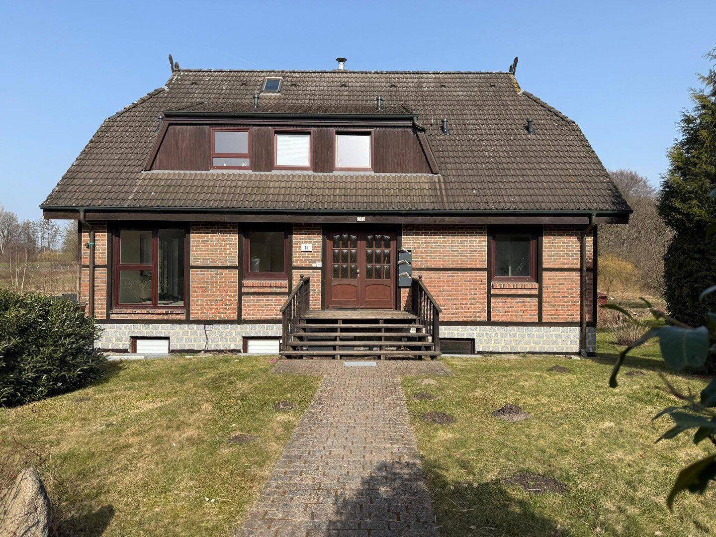 Mehrfamilienhaus/ Generationenhaus mit großem Grundstück, 23867 Sülfeld