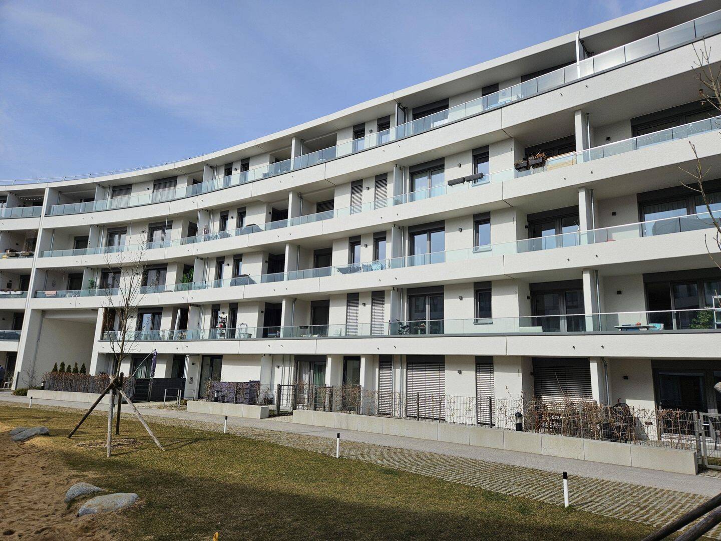 Modernes urbanes Wohnen und trotzdem noch Naturnah ! – 81249 München – Bild 1 von 3
