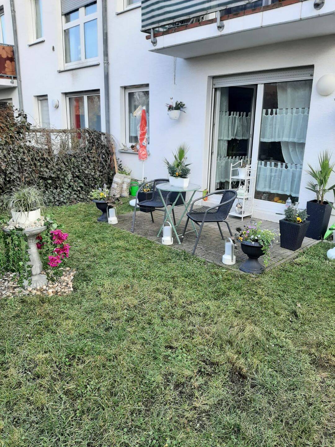Wunderschöne 2 Zimmer Erdgeschosswohnung mit Terrasse und Gartenanteil in Hohenweiden, 6258 Schkopau