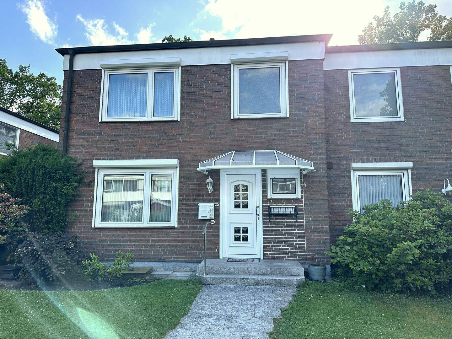 Endreihenhaus mit Balkon in einer ruhigen, bevorzugten Lage in Norderstedt, 22846 Norderstedt