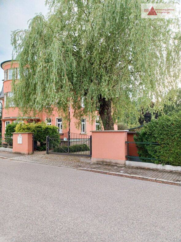 Stilvolle 3-Raum-Wohnung in repräsentativer Fabrikantenvilla in Thalheim zu vermieten!, 9380 Thalheim/Erzgeb.