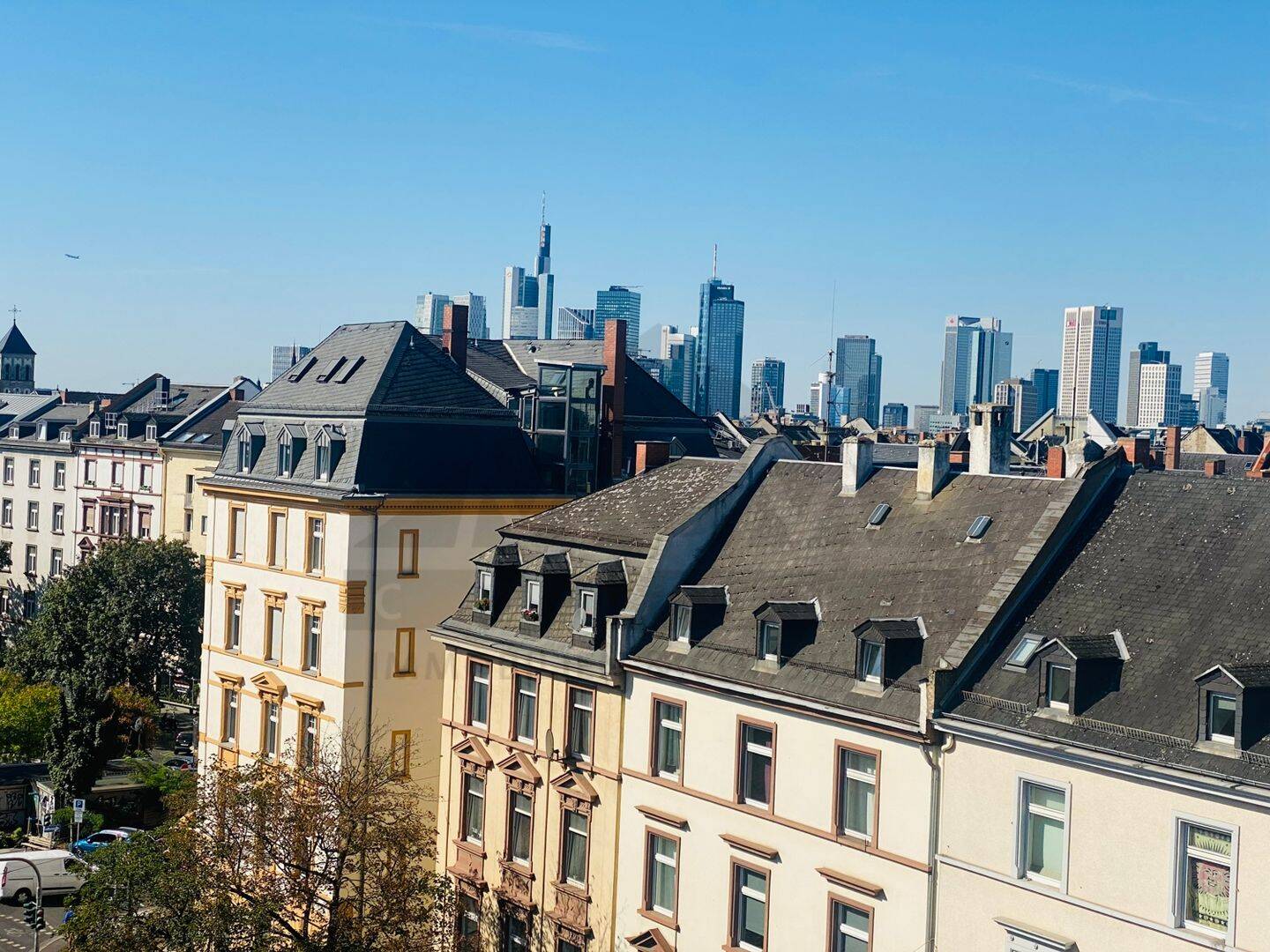 #RESERVIERT# Tolle Maisonette-Altbauwhg. mit Skyline-Dachterrasse, Parkett, 2 x Tgl-Bad, Ebk, uvm.., 60389 Frankfurt am Main (Bergen-Enkheim Bornheim Nordend-Ost Nordend-West Seckbach)