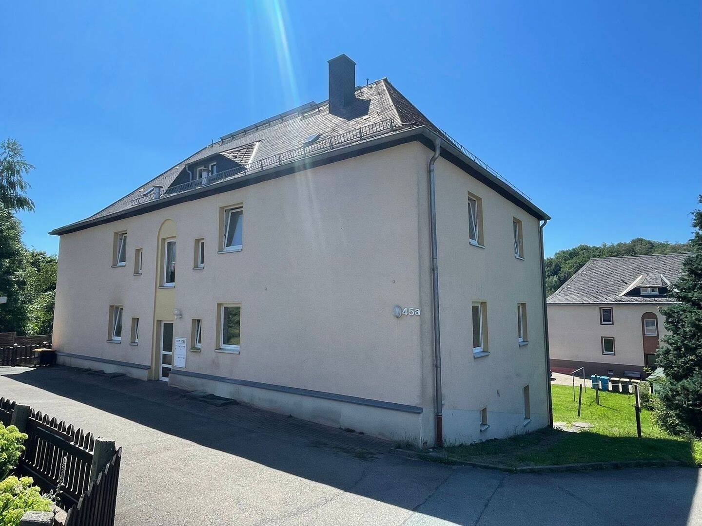 Schöne 3-Raum-Wohnung mit Gartenanteil, 9376 Oelsnitz/Erzgeb.