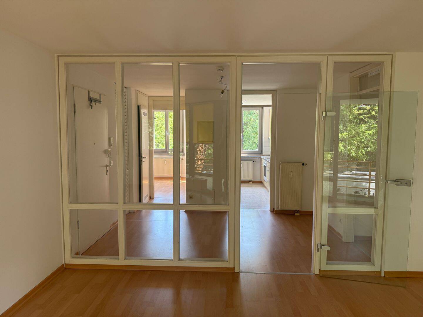 licht beflutete 3,5-Zimmer-Wohnung 87qm, 80809 München (Milbertshofen-Am Hart Neuhausen-Nymphenburg Schwabing-West)