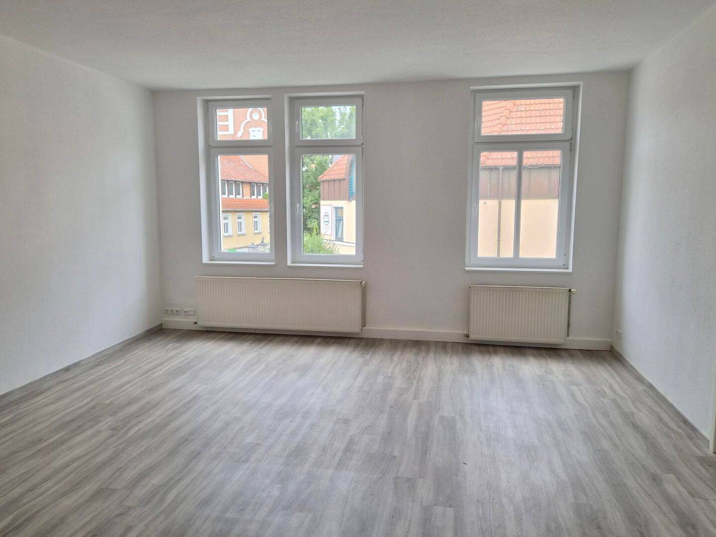 2- Raum Wohnung – mit EBK, 17192 Waren (Müritz)
