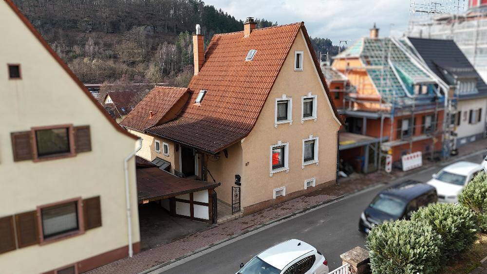 +++ Charmantes Einfamilienhaus mit Südausrichtung, Wintergärten, Carport in bevorzugter, ruhiger Wohnlage+++, 66976 Rodalben