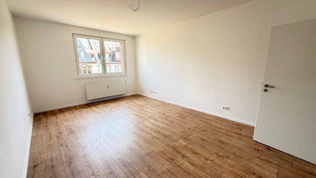 Moderne, bezugsfreie 3-Zimmer-Wohnung mit Balkon in Frankfurt am Main, 60318 Frankfurt am Main (Innenstadt Nordend-Ost Nordend-West)