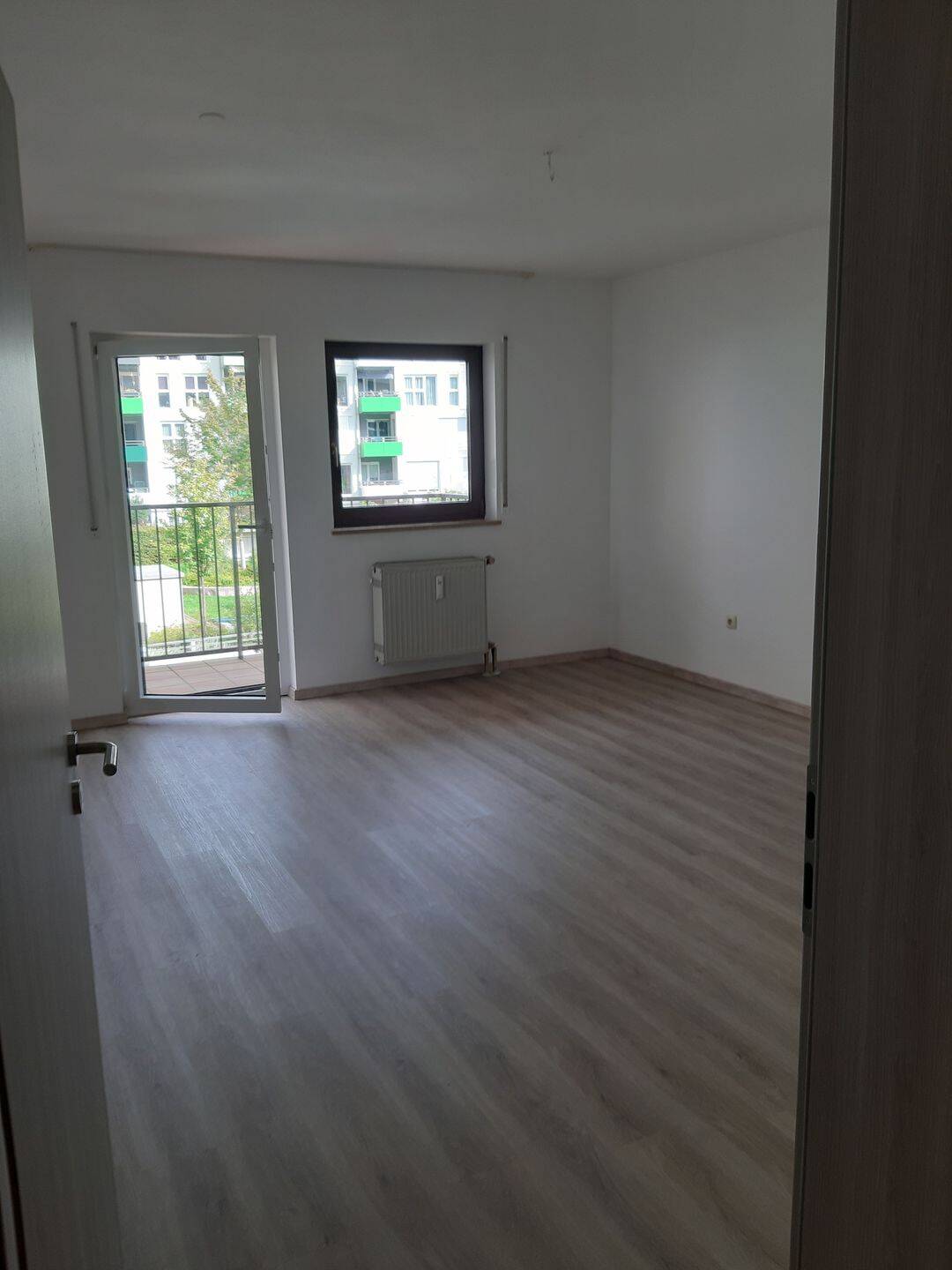 Helle und großzügig geschnittene 2 Zimmer-Wohnung in der Schreiberstraße in 90763 Fürth ab 01.09.2026 zu vermieten., 90763 Fürth (Südstadt Weikershof)