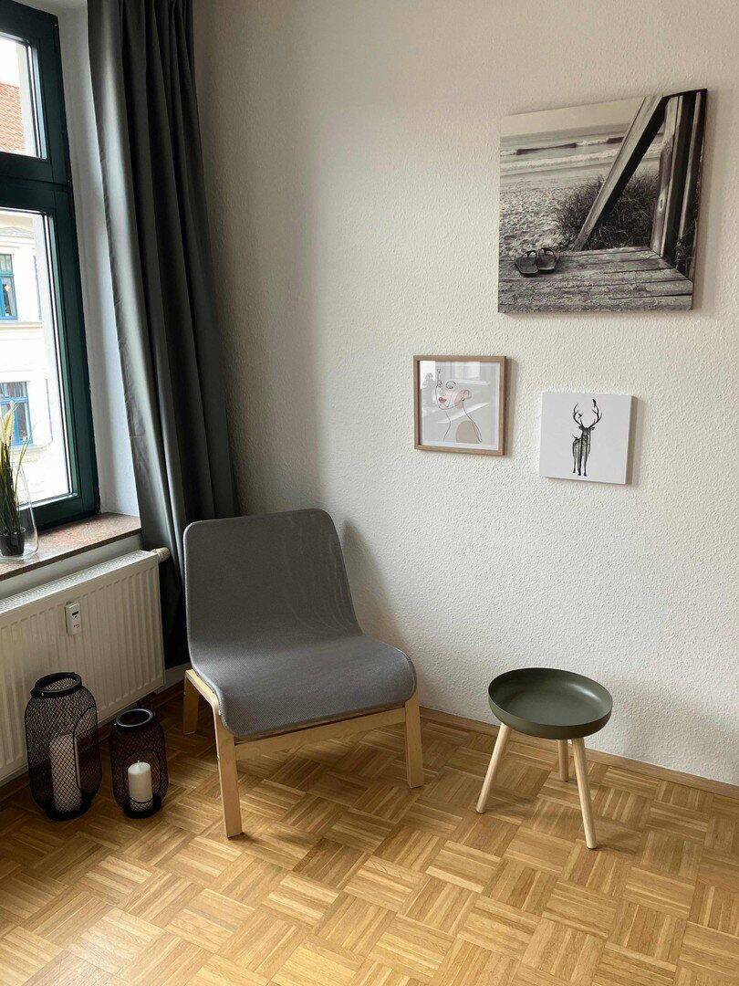 großes Zimmer, sonniger Balkon, vollausgestattete WG, Putzservice, 4299 Leipzig (Probstheida Stötteritz)