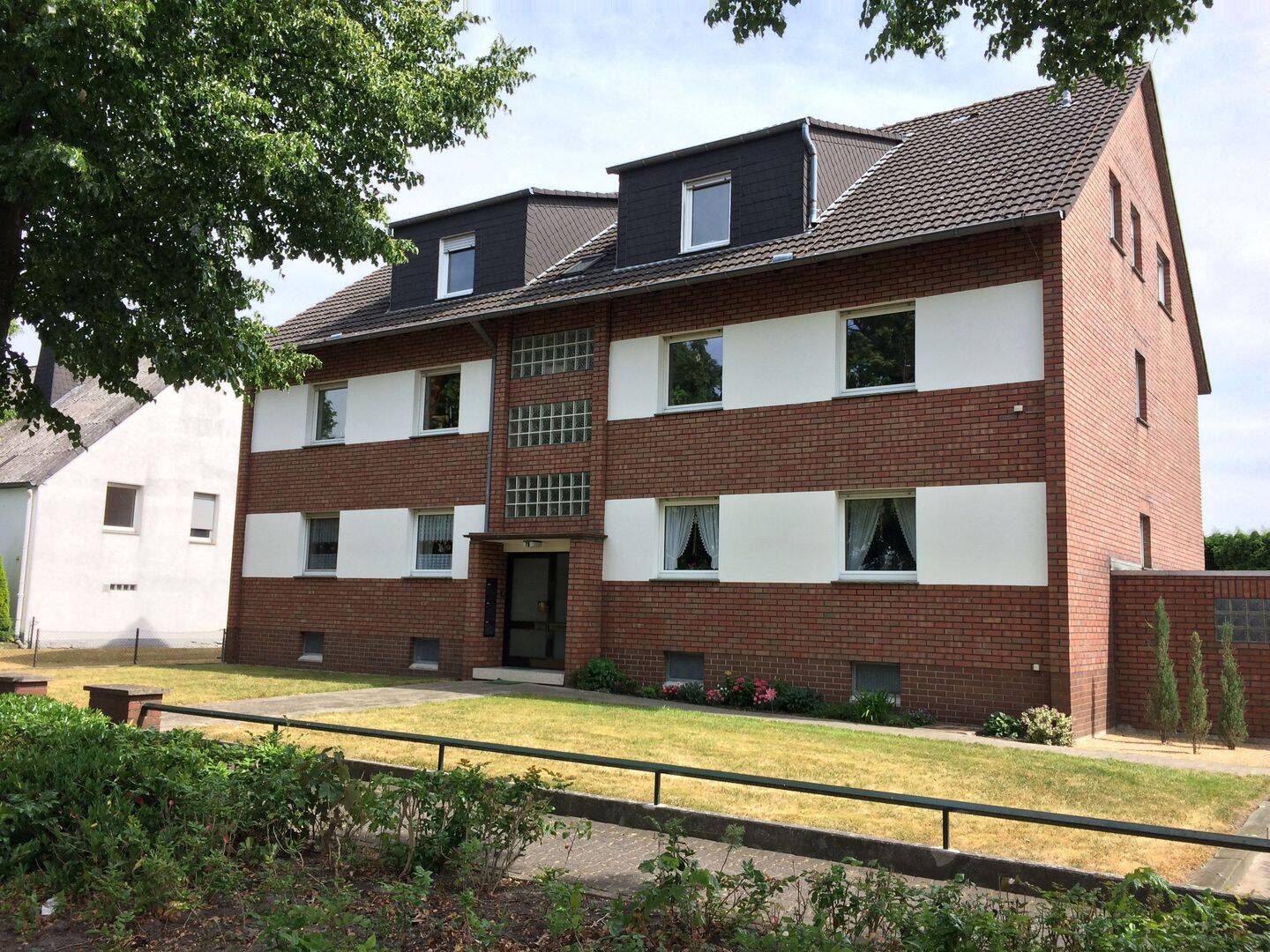 3-Zimmer Wohnung mit Balkon und Gartennutzung, 59558 Lippstadt