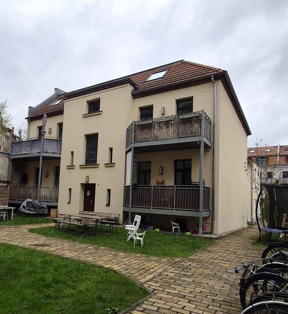 Denkmal-Juwel in Lindenau: Einzigartige DG-Wohnung über die komplette Etage, 4177 Leipzig (Altlindenau Lindenau)