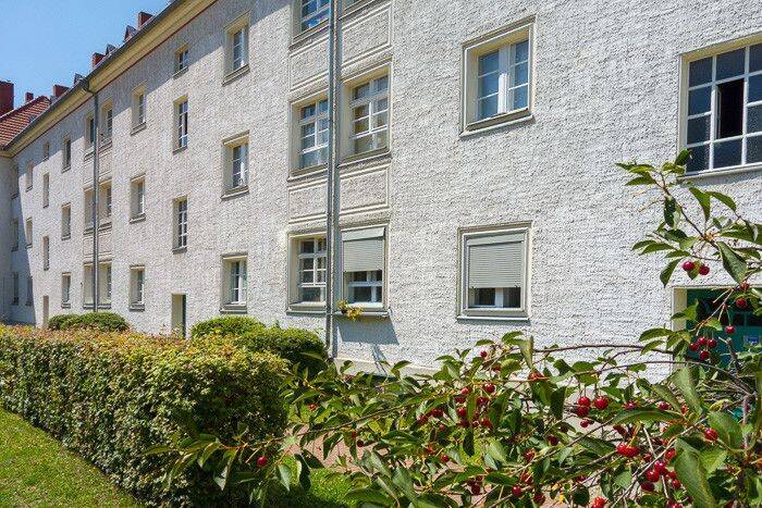 Familienfreundliche Altbauwohnung!, 13583 Berlin (Spandau Falkenhagener Feld Kolonie An der Kappe 130)