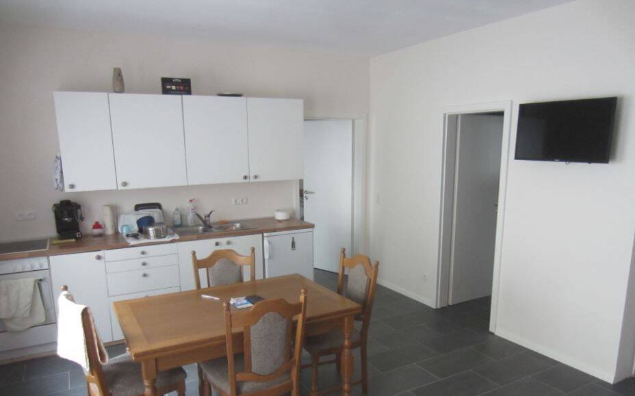 Ruhig gelegene 2 Zimmer Wohnung im Rückgebäude, 84137 Geisenhausen