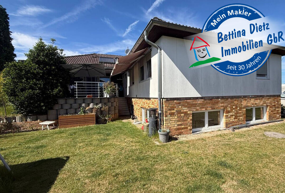 DIETZ: ZWEITER BEZUG nach Sanierung! Einfamilienhaus mit ELW oder Büro, 2 Garagen und Garten, 64859 Eppertshausen