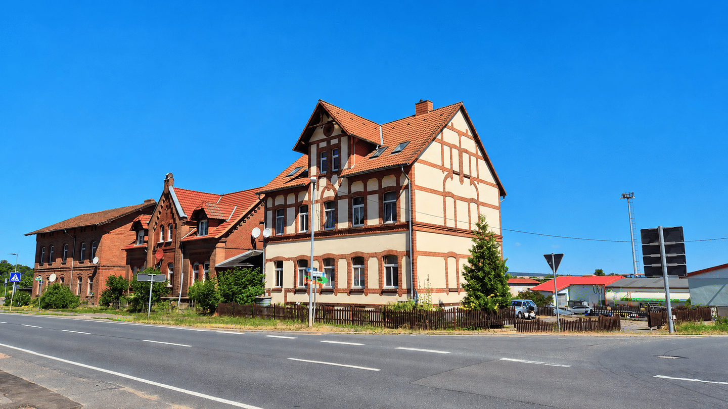 Gemütliche Dachgeschosswohnung mit Stellplatz in Heldrungen, 6577 An der Schmücke (Heldrungen)