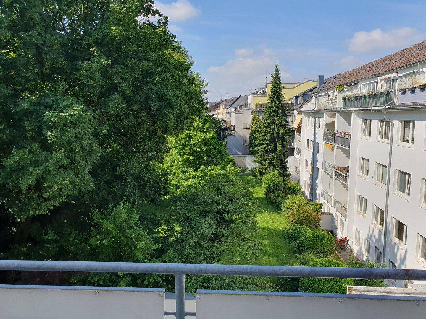 3-Zimmer-Wohnung mit Aufzug, Balkon und Garage in Zentrumsnähe, 47799 Krefeld (Bockum Cracau Stadtmitte)