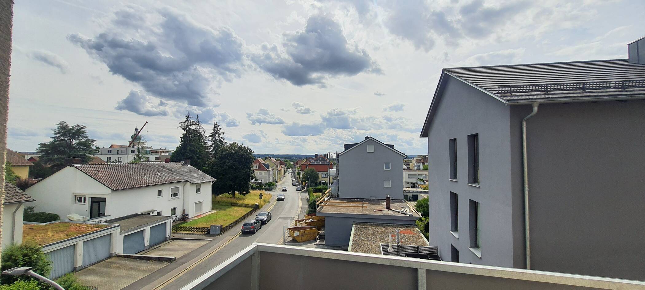 Einziehen und Wohlfühlen – Hochwertige 3 Zimmer Wohnung mit Balkon und tollen Aussichten am Fuße des Mariahilfbergs, 92224 Amberg