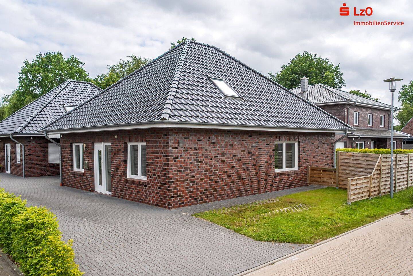 Moderner Bungalow mit 5 Schlafzimmern in kinderfreundlicher Lage von Augustfehn, 26689 Apen