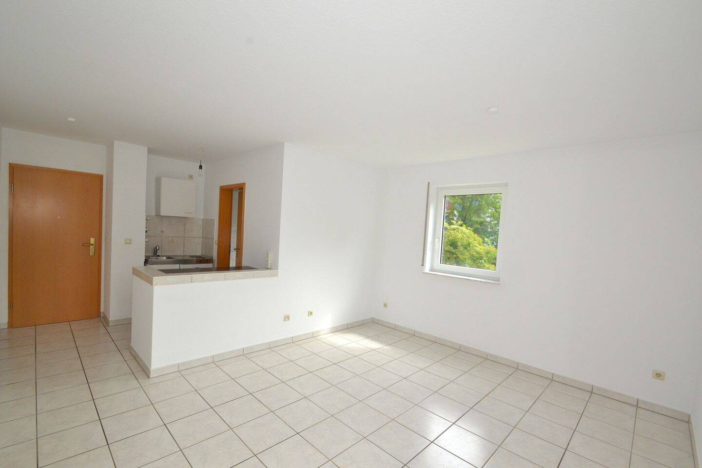 Gelegenheit in Top Lage Mainz – Uni-Nähe: 38 m² Wohnkomfort mit Balkon & TG Stellplatz, 55122 Mainz (Gonsenheim Hartenberg/Münchfeld Neustadt)