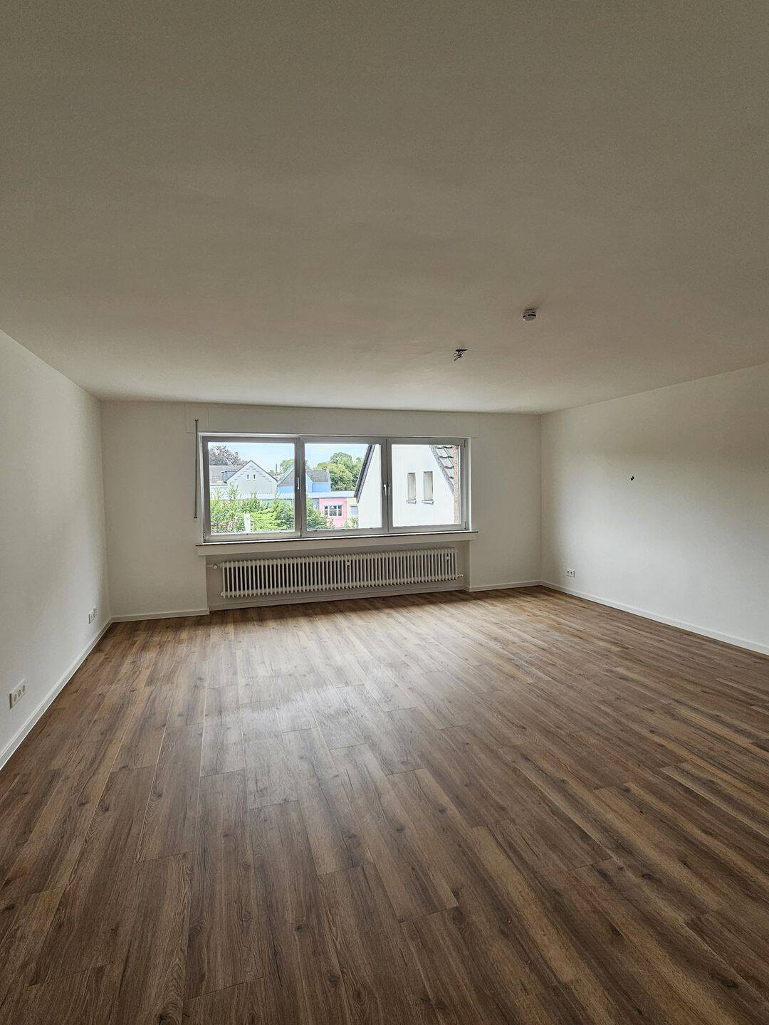 Erstbezug – ideal geschnittene 3-Zimmer-Wohnung in Köln-Weiden, 50859 Köln (Lindenthal Lövenich Weiden Widdersdorf)