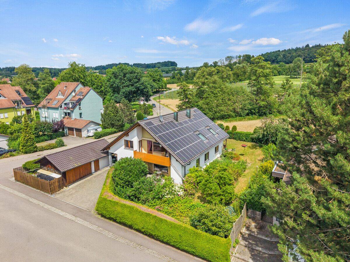 Großzügiges Einfamilienhaus in ruhiger Randlage von Obereschach, 88214 Ravensburg
