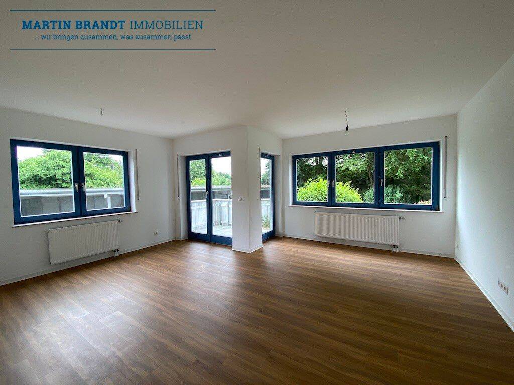 Schöner Wohnen mit Balkon und kleinem Garten in  exklusiver Kurparklage von Bad Camberg…, 65520 Bad Camberg