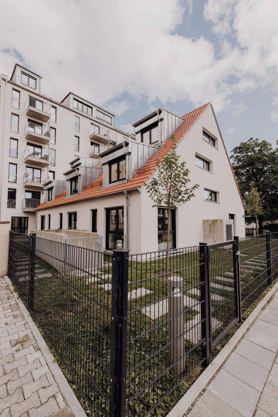 Stadthaus auf 3 Etagen mit Masterbad und Saunaanschluss!, 81241 München (Aubing-Lochhausen-Langwied Pasing-Obermenzing)