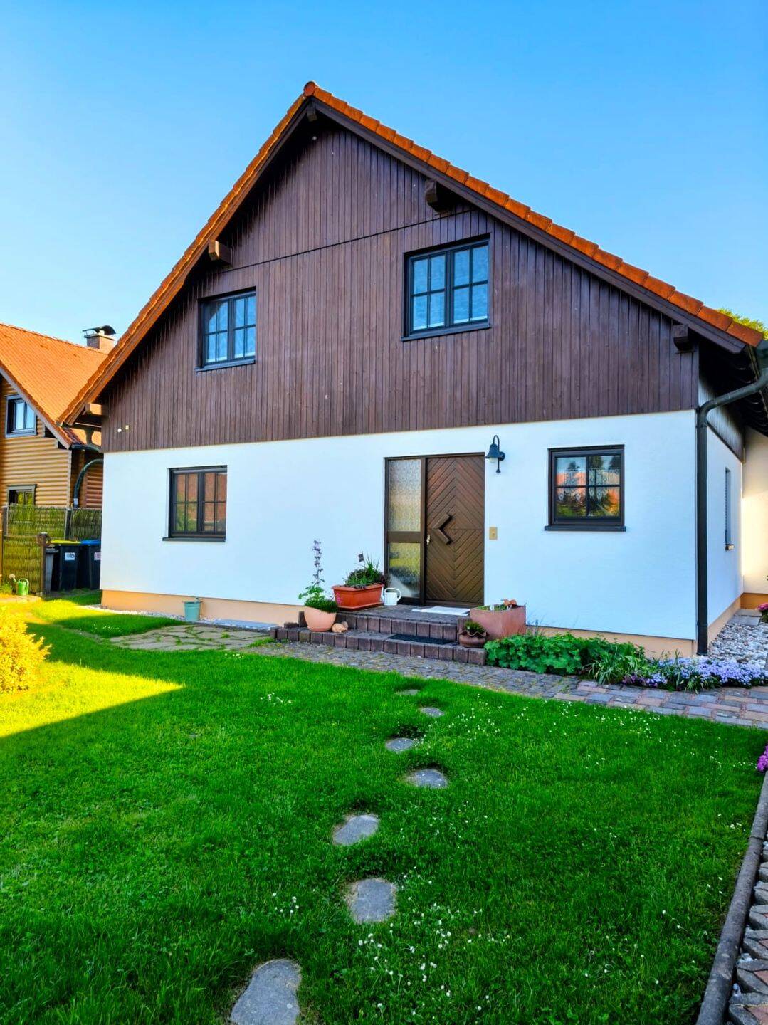 Mediterranes Flair und schöner Weitblick – Einfamilienhausgrundstück bei Döbeln!, 4720 Döbeln