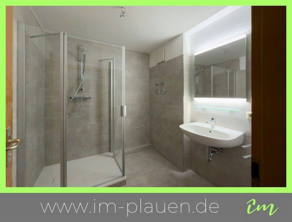 2 Balkone – Neues Badezimmer | Garage – offene Küche | 3-Zimmer-Wohnung Plauen Neundorf, 8527 Plauen
