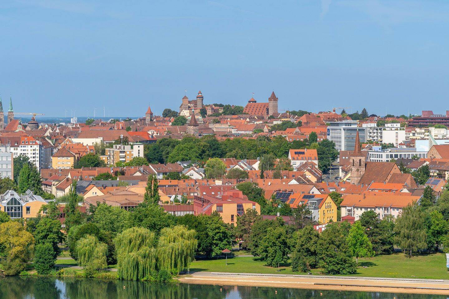 Toller Ausblick! Leerstehend, perfekt angebunden & mit TG-Stellplatz – modernisierte 1 Zimmer-Whg., 90402 Nürnberg (Gleißbühl Lorenz Tafelhof Tullnau Wöhrd)