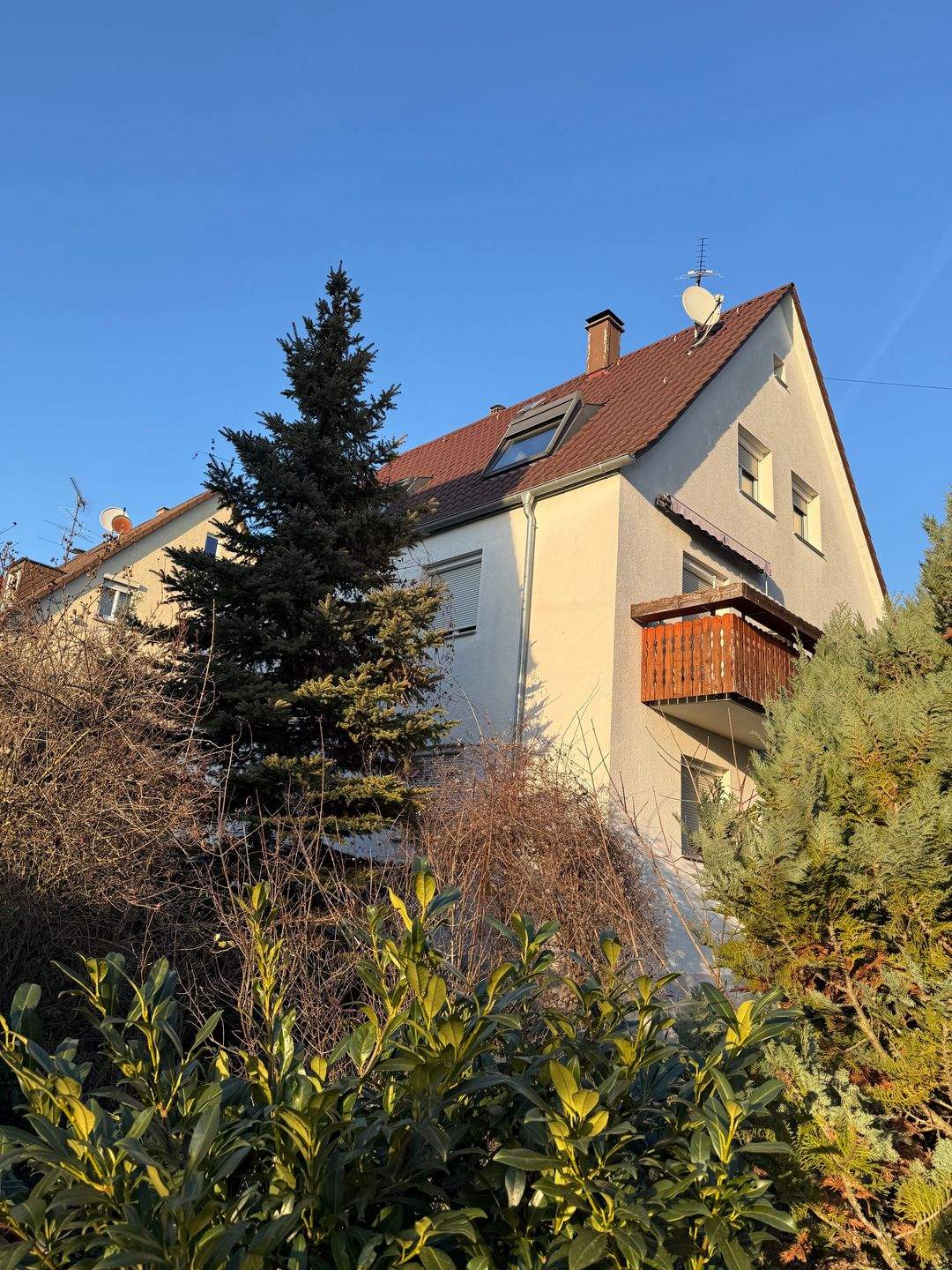 Moderne 3-Familienhaus mit Garten EG-Wohnung Frei- in Stuttgart Bad Cannstatt, 70374 Stuttgart (Bad Cannstatt Sommerrain)