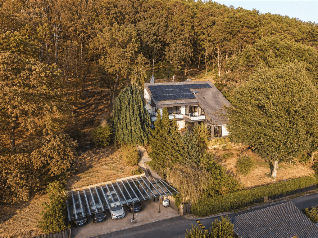 „Exklusives Anwesen am Waldrand – ca. 477 m² Wohnkomfort auf ca. über 6.300 m² Privatsphäre“, 63911 Klingenberg a. Main