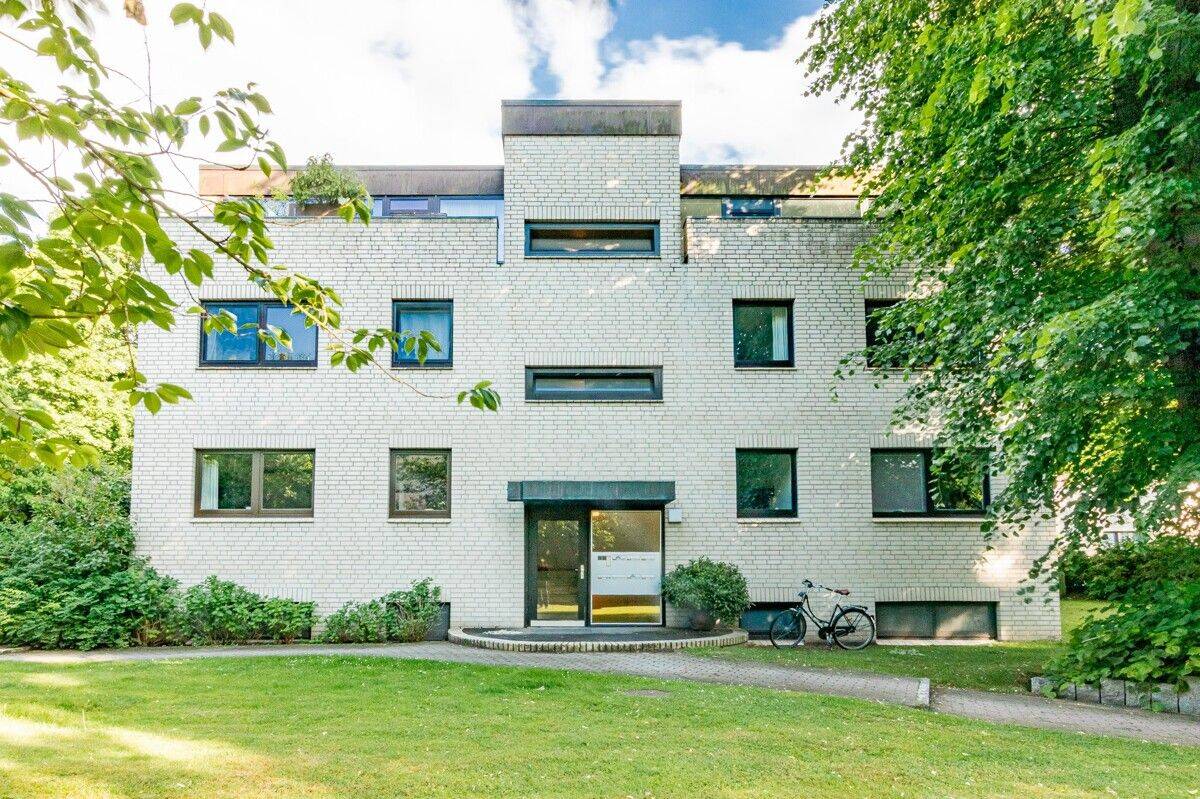 Attraktive Lage in Blankenese! Vermietete 2,5 Zimmer-ETW!, 22587 Hamburg (Altona)