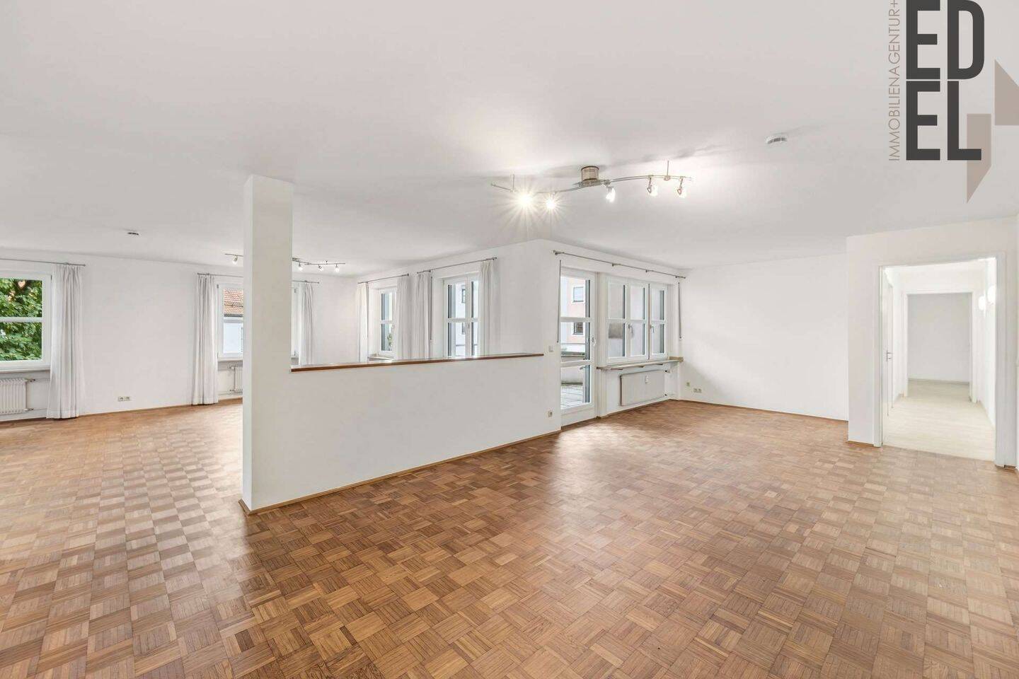 Großzügiges Wohnen in der Amberger Altstadt – ca. 156 m² mit Loggia und optionalem TG-Stellplatz, 92224 Amberg