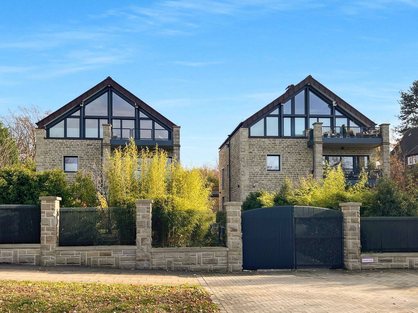 Luxuriöse 3-Zi.-EG-Wohnung mit Terrasse, eigenem Garten und Tiefgarage in Essen-Bredeney, 45133 Essen (Bredeney Rüttenscheid Schuir Stadtwald)