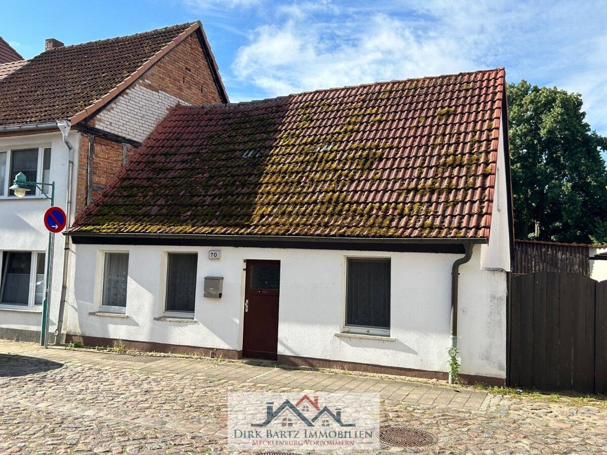 Loitzer Altstadthaus am Ibitzbach in zentraler Lage am alten Stadttor!!, 17121 Loitz