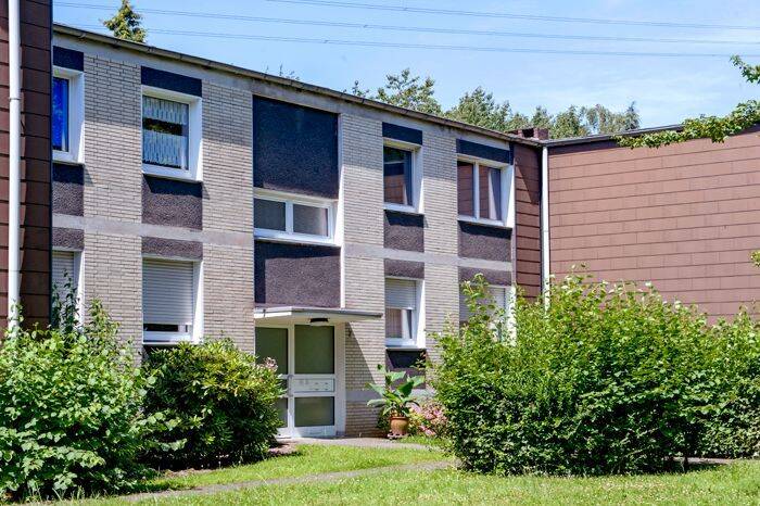 Tolle Balkonwohnung in ruhiger Lage – mit neuem Vinylboden, 47169 Duisburg (Aldenrade Fahrn Marxloh Röttgersbach Wehofen)