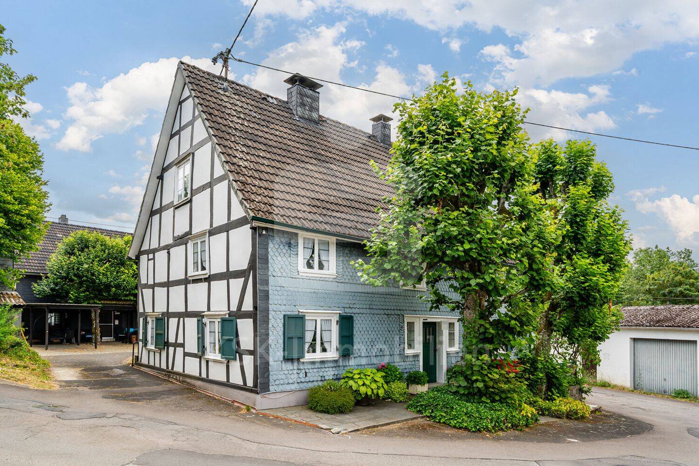 Denkmalgeschütztes Einfamilienhaus in Nümbrecht-Winterborn!, 51588 Nümbrecht