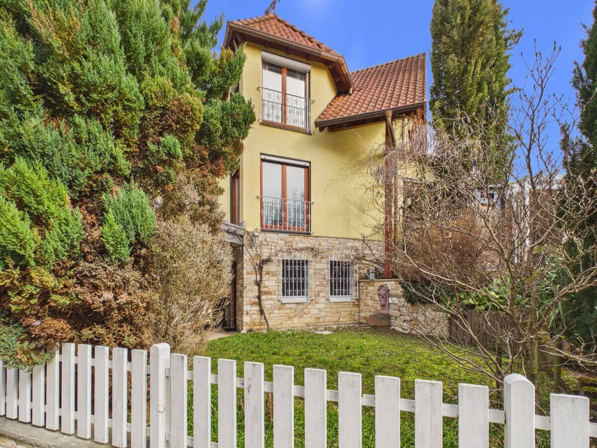 Gepflegtes Haus mit Einliegerwohnung und Garten | Bretten-Bauerbach, 75015 Bretten