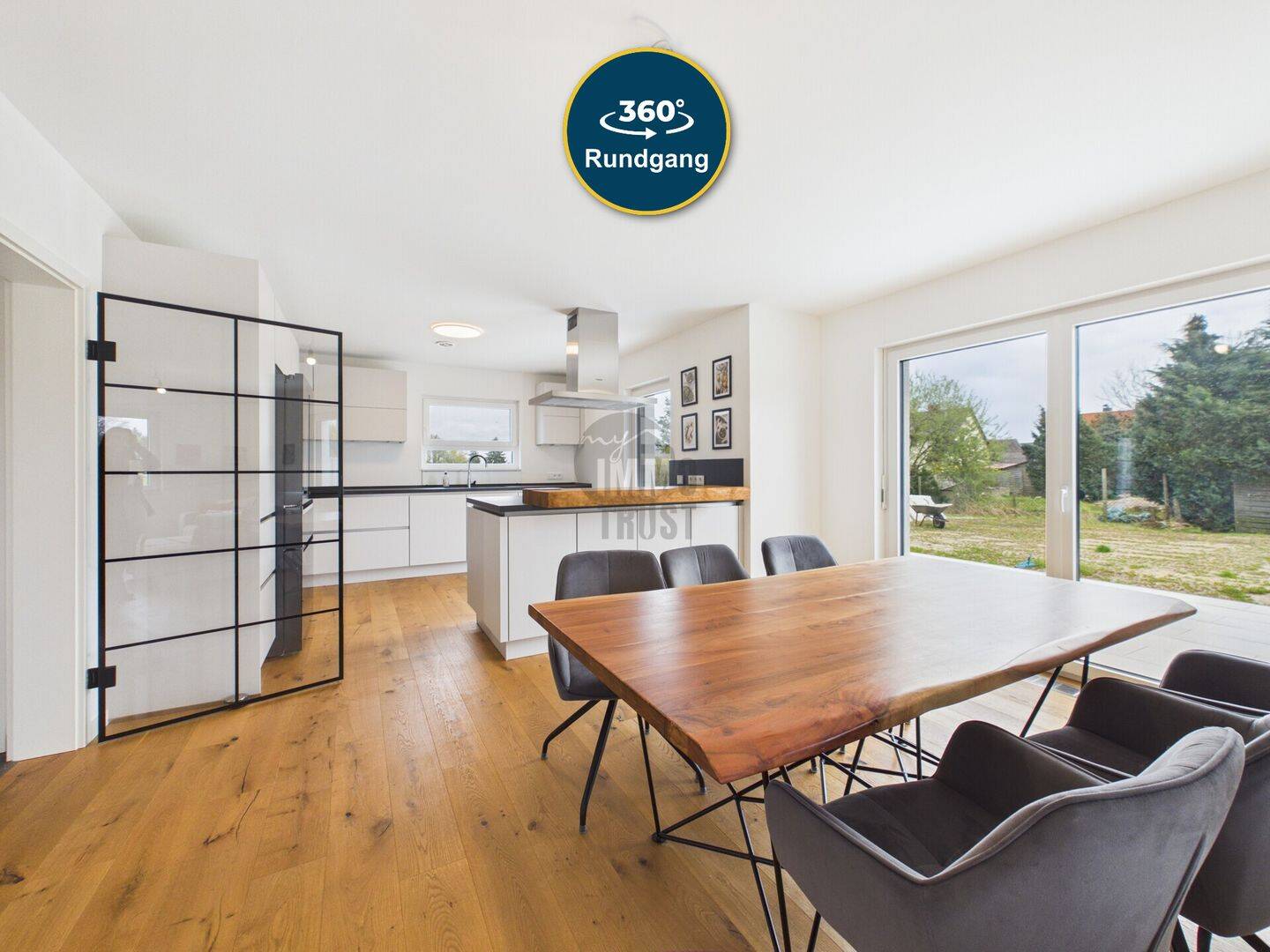 Exklusiver Neubau mit Weitblick, großer Terrasse und sonnigem Balkon!, 38459 Bahrdorf