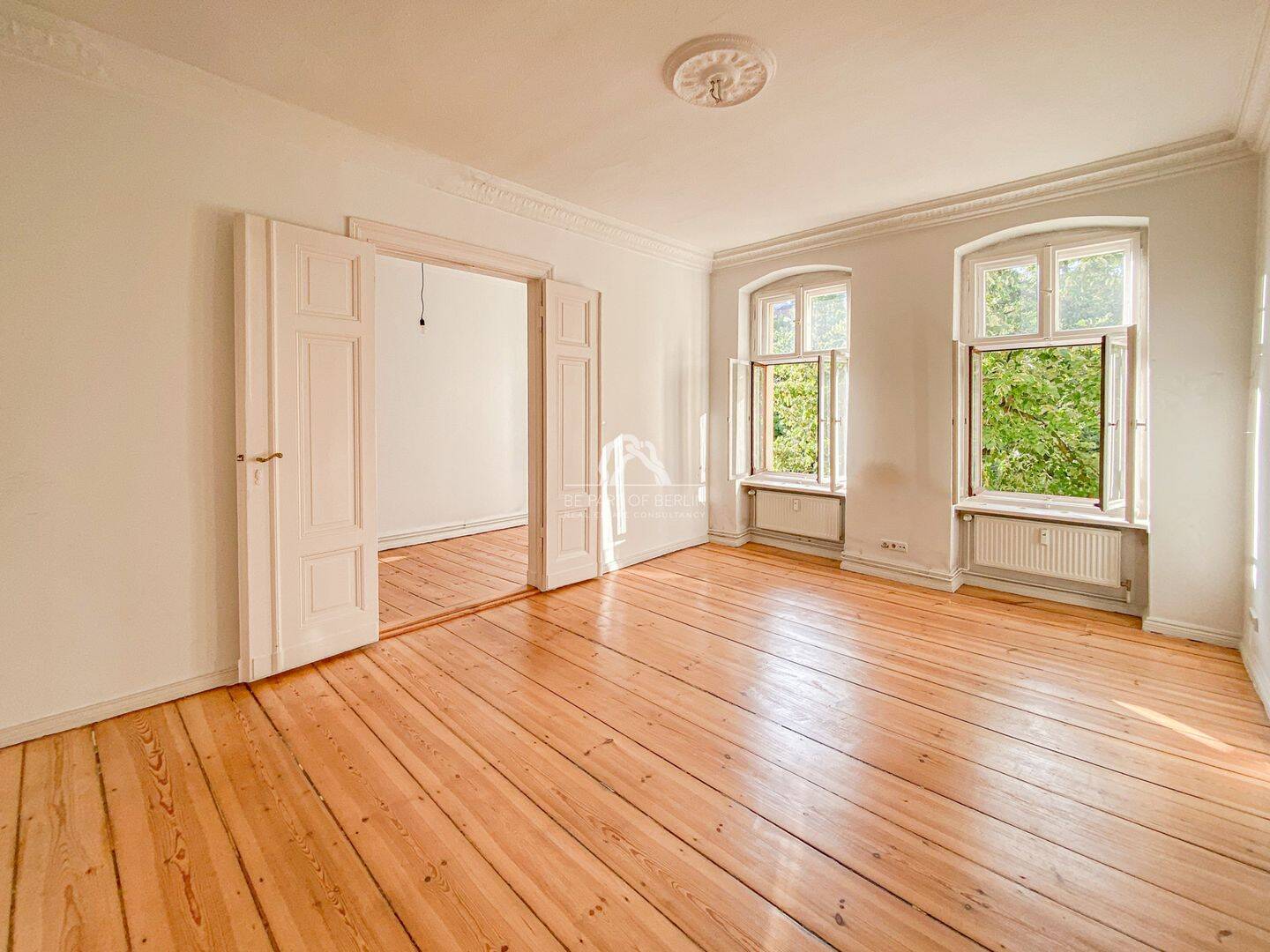 SCHMUCKSTÜCK MIT VIEL POTENZIAL! SUPERINTERESSANTE ALTBAUWOHNUNG IM WRANGELKIEZ! PROVISIONSFREI!, 10999 Berlin (Friedrichshain-Kreuzberg Kreuzberg)