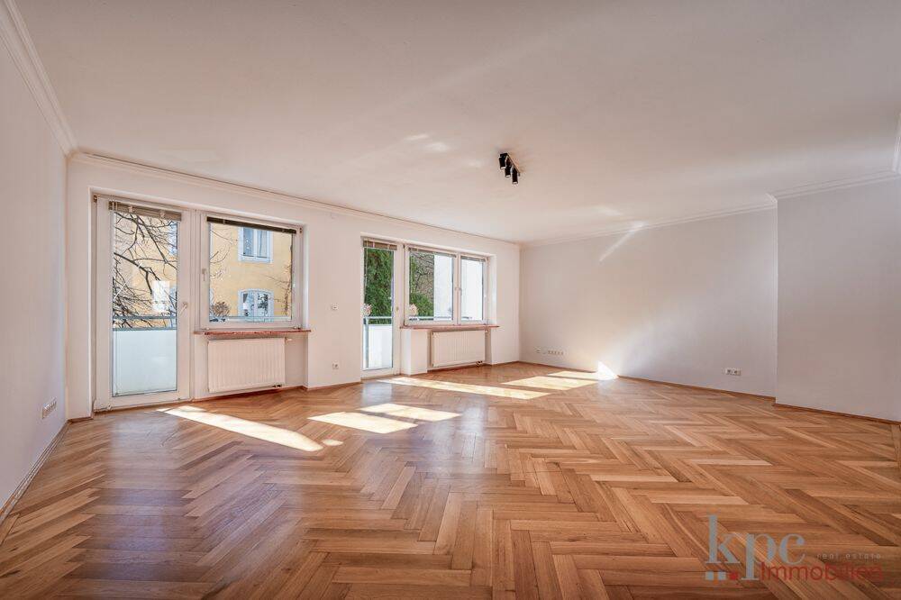 Glockenbach! Renovierte 2-3 Zi. Wohnung mit gr. Südbalkon zum Innenhof! Ruhig und sonnig!, 80337 München (Ludwigsvorstadt-Isarvorstadt Sendling)