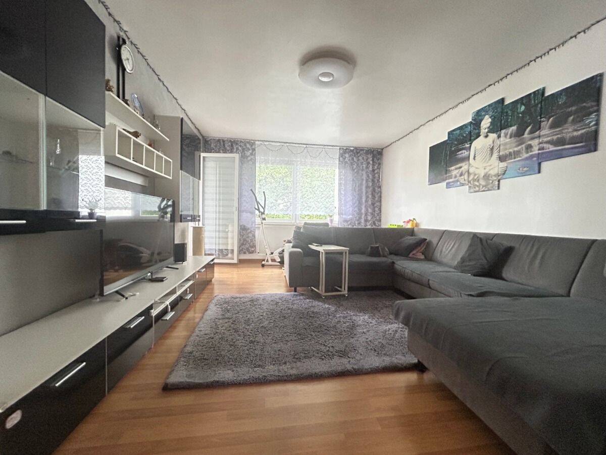 2,5-Zimmer-Wohnung mit Balkon im 2. Obergeschoss in Höntrop, 44869 Bochum (Dahlhausen Eppendorf Höntrop Sevinghausen Westenfeld)
