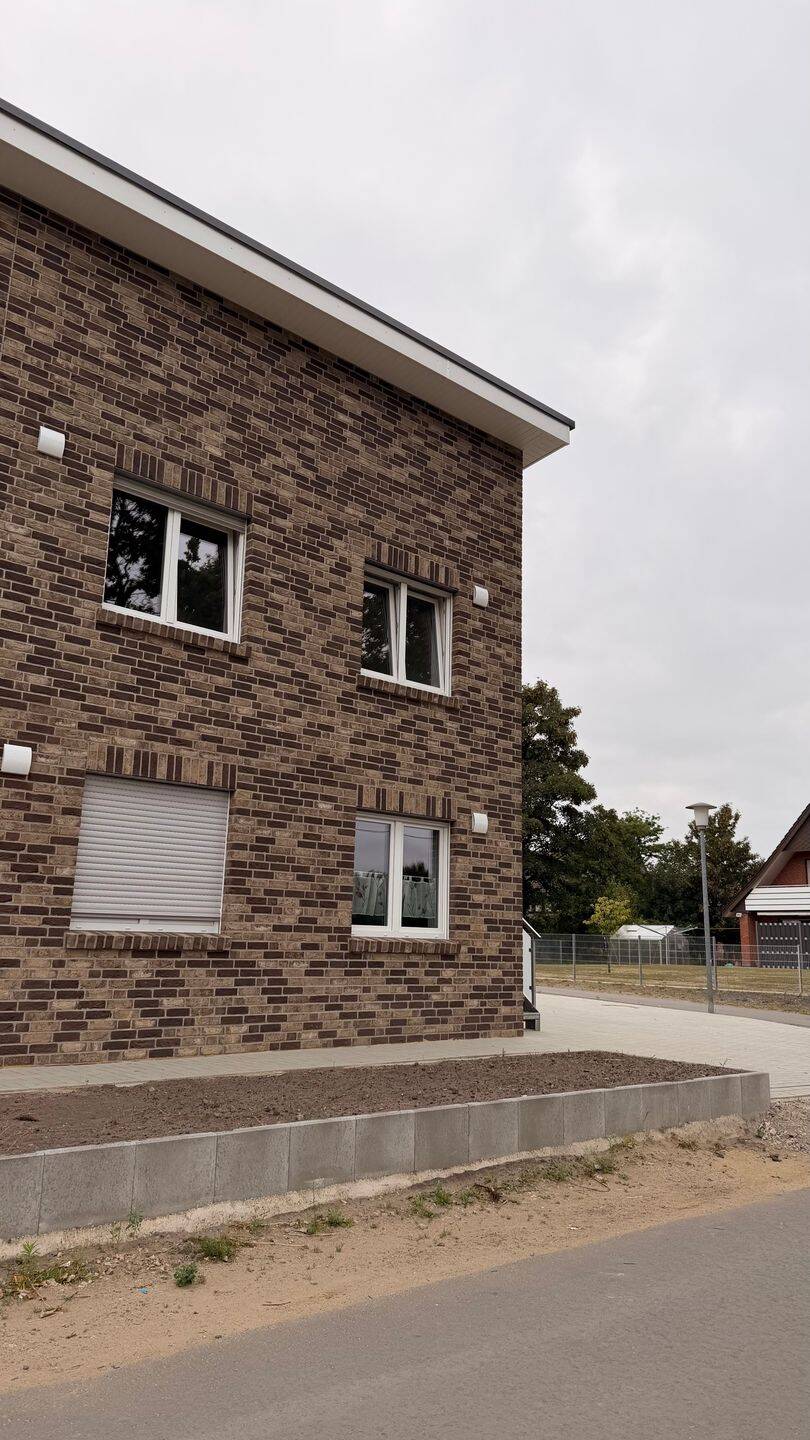 Obergeschosswohnung mit großem Balkon zum Vermieten in Fürstenau, 49584 Fürstenau
