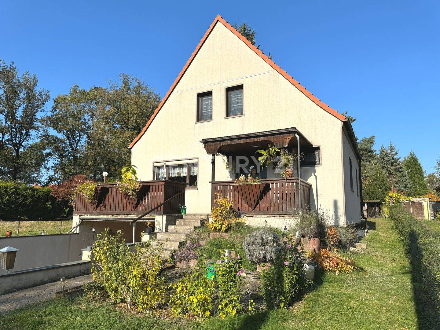 Einfamilienhaus & Baugrundstück, 1445 Radebeul