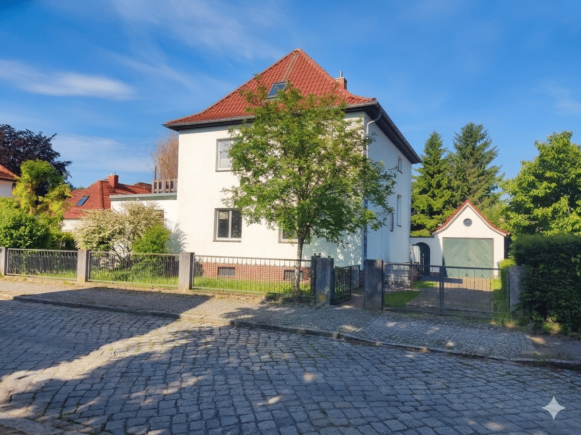 Provisionsfrei – Helle Maisonette-Wohnung mit Kamin, Terrasse & großem Gemeinschaftsgarten in Stralsund, 18435 Stralsund