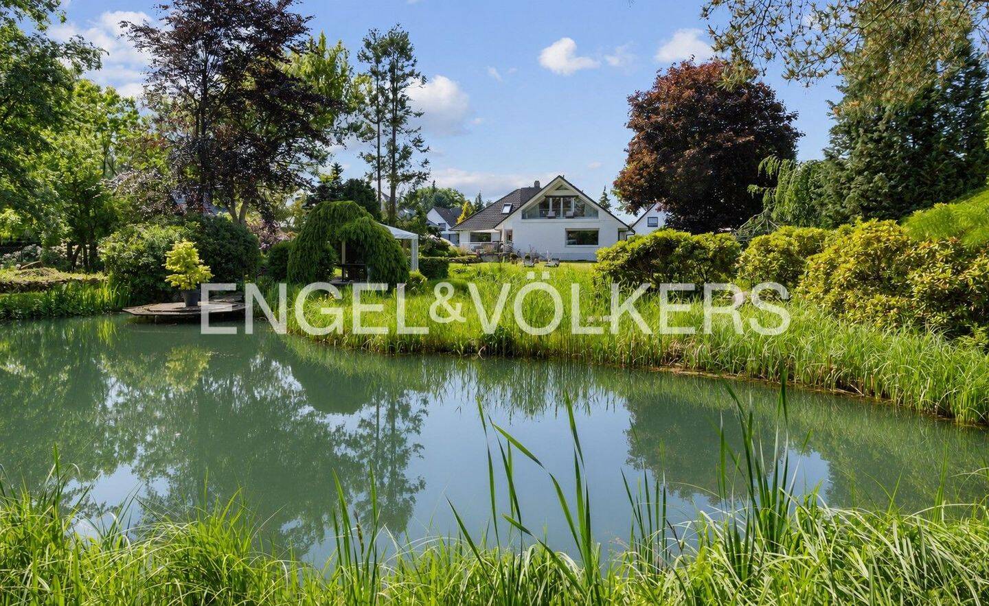 Urlaub Zuhause: Großzügiges Familienparadies mit einzigartiger Wellness- und Gartenoase am Duvenstedter Brook, 22889 Tangstedt
