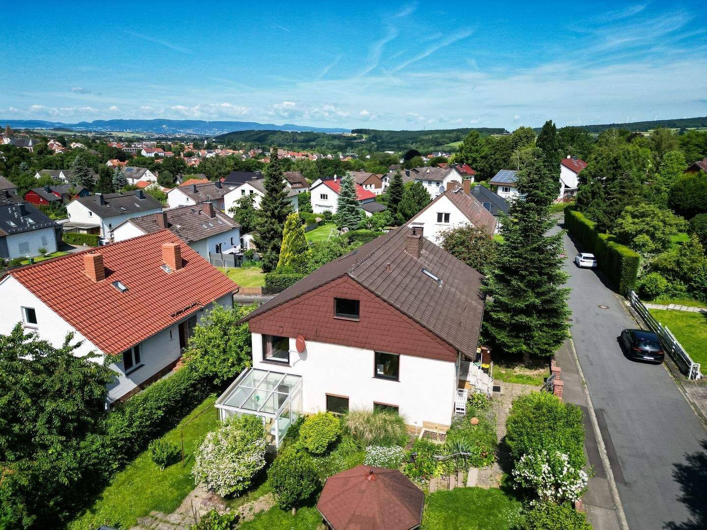 Großzügiges Einfamilienhaus mit Einliegerwohnung in begehrter Wohn- und Aussichtslage von Kaufungen, 34260 Kaufungen
