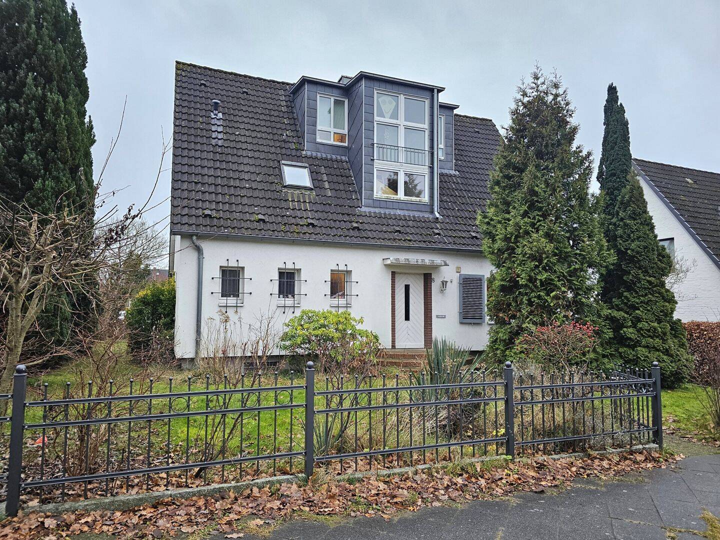 Familienparadies in Lübeck-St. Gertrud – Viel Platz zum Leben, Arbeiten und Entspannen, 23568 Lübeck (Schlutup Sankt Gertrud)